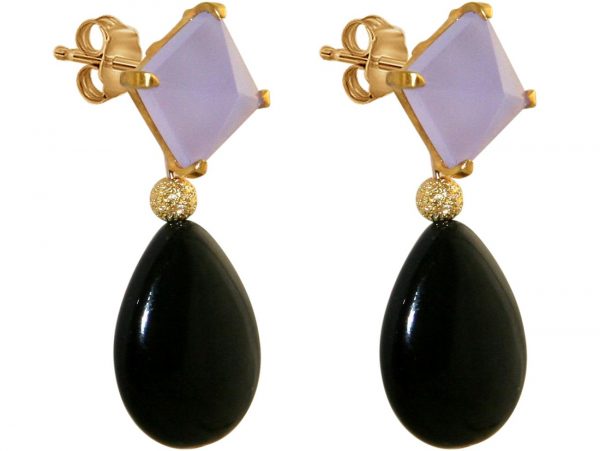 GEMSHINE Ohrringe mit violetten Chalcedon Cabochons und schwarzen Achat Edelstein Tropfen. Ohrhänger aus 925 Silber oder hochwertig vergoldet. Made in München / Deutschland. Im edlen Schmucketui. – Bild 3